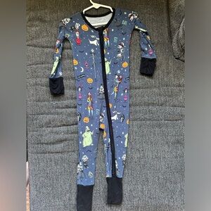 Little sleepies nightmare before Christmas 12-18 months